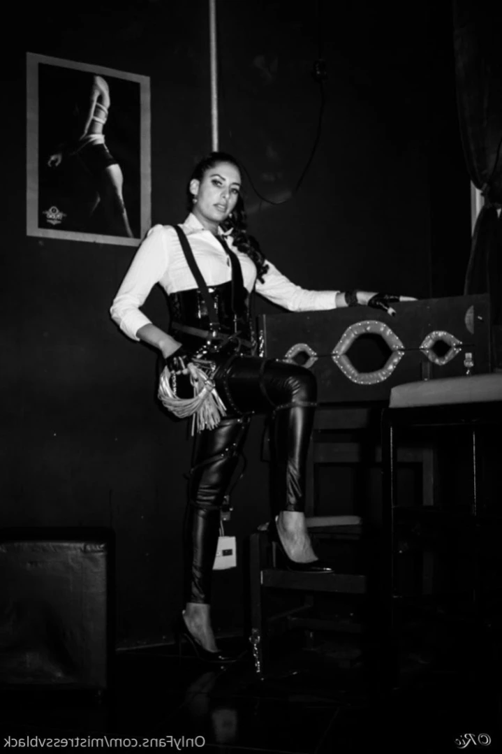Mistress V Black [ mistressvblack ] Onlyfans leaked photo 16401468 on Hotleaks.tv