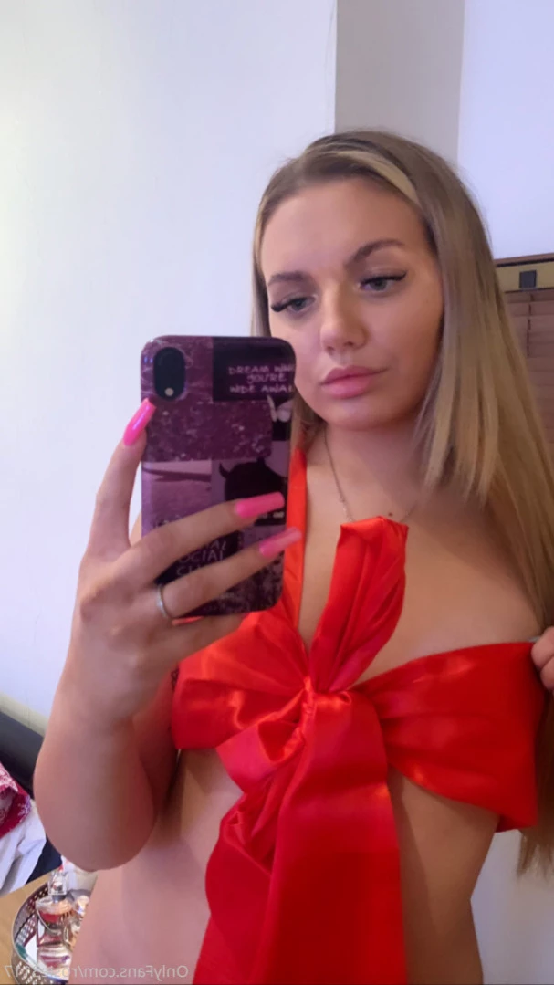 Rose🌹 [ wegfiiqvfvifiw ] Onlyfans leaked photo 16396823 on Hotleaks.tv