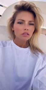 15718626
