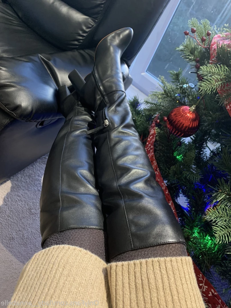 Lady Annabelle [ lady__annabelle ] Onlyfans leaked photo 15374765 on Hotleaks.tv
