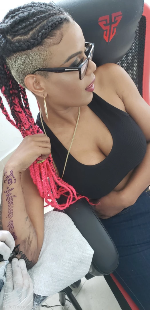 Yeraldincom [ yeraldincom1oficial ] Onlyfans leaked photo 15571811 on Hotleaks.tv