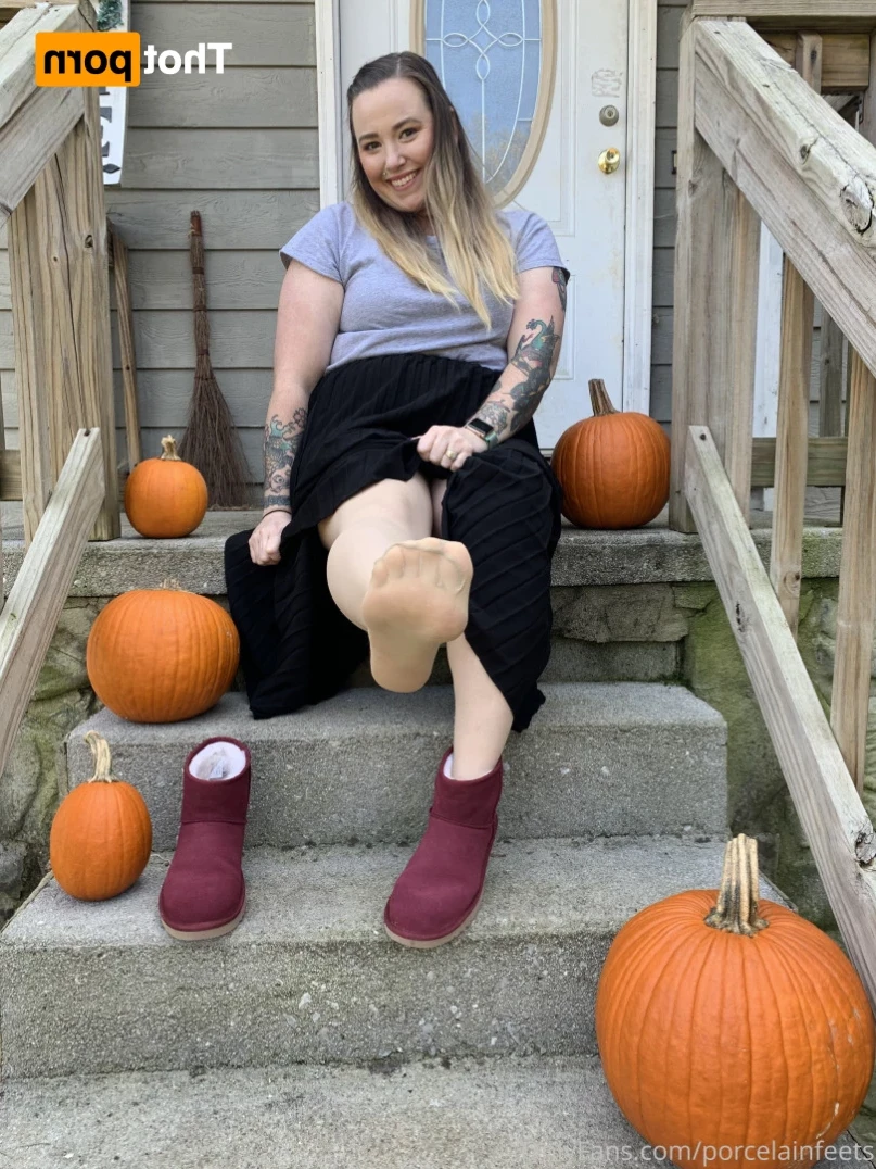 Porcelain Goddess [ porcelainfeets ] Onlyfans leaked photo 11040410 on Hotleaks.tv
