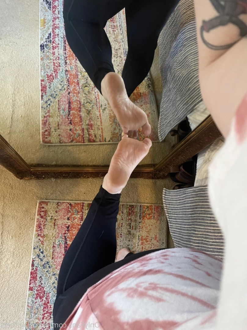 Porcelain Goddess [ porcelainfeets ] Onlyfans leaked photo 12262899 on Hotleaks.tv