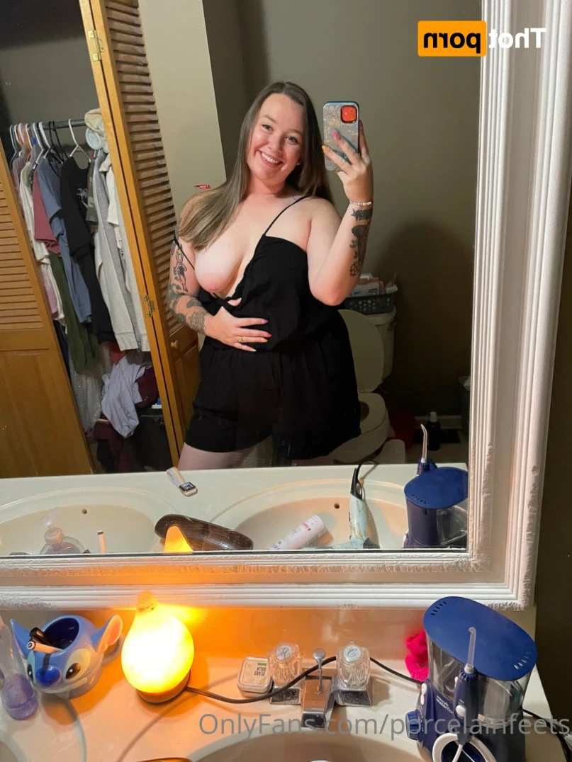 Porcelain Goddess [ porcelainfeets ] Onlyfans leaked photo 12265182 on Hotleaks.tv