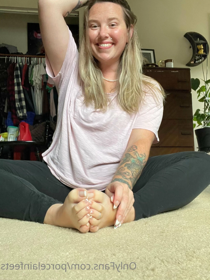 Porcelain Goddess [ porcelainfeets ] Onlyfans leaked photo 12265740 on Hotleaks.tv