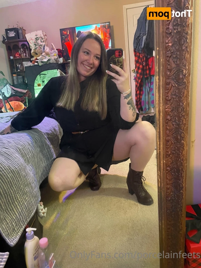 Porcelain Goddess [ porcelainfeets ] Onlyfans leaked photo 12266132 on Hotleaks.tv