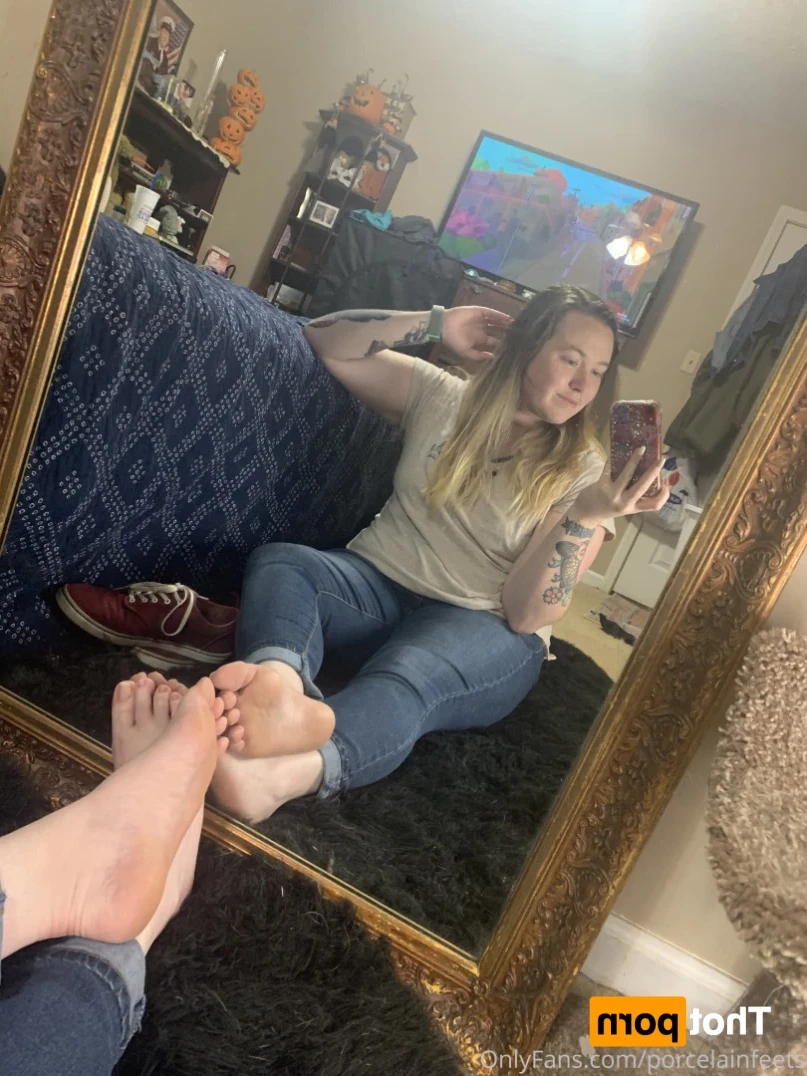 Porcelain Goddess [ porcelainfeets ] Onlyfans leaked photo 12266707 on Hotleaks.tv