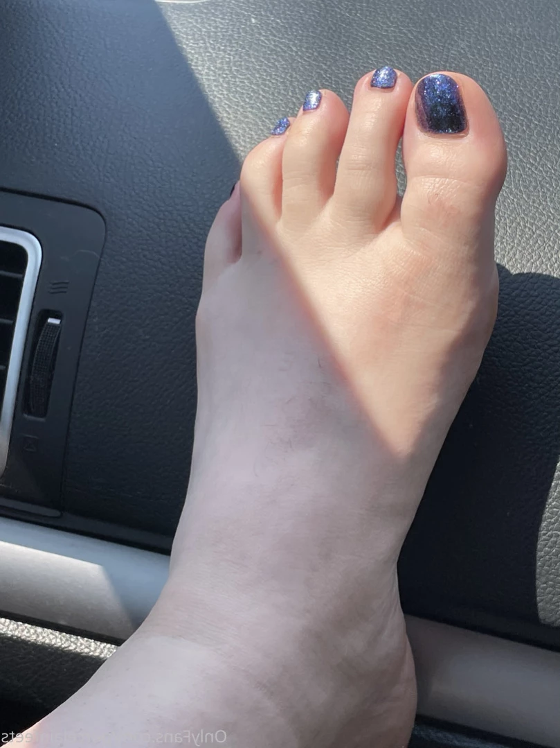 Porcelain Goddess [ porcelainfeets ] Onlyfans leaked photo 12269692 on Hotleaks.tv