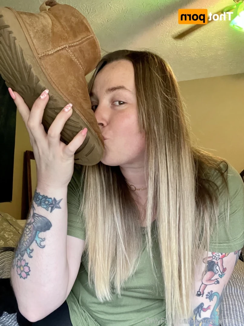 Porcelain Goddess [ porcelainfeets ] Onlyfans leaked photo 12270203 on Hotleaks.tv