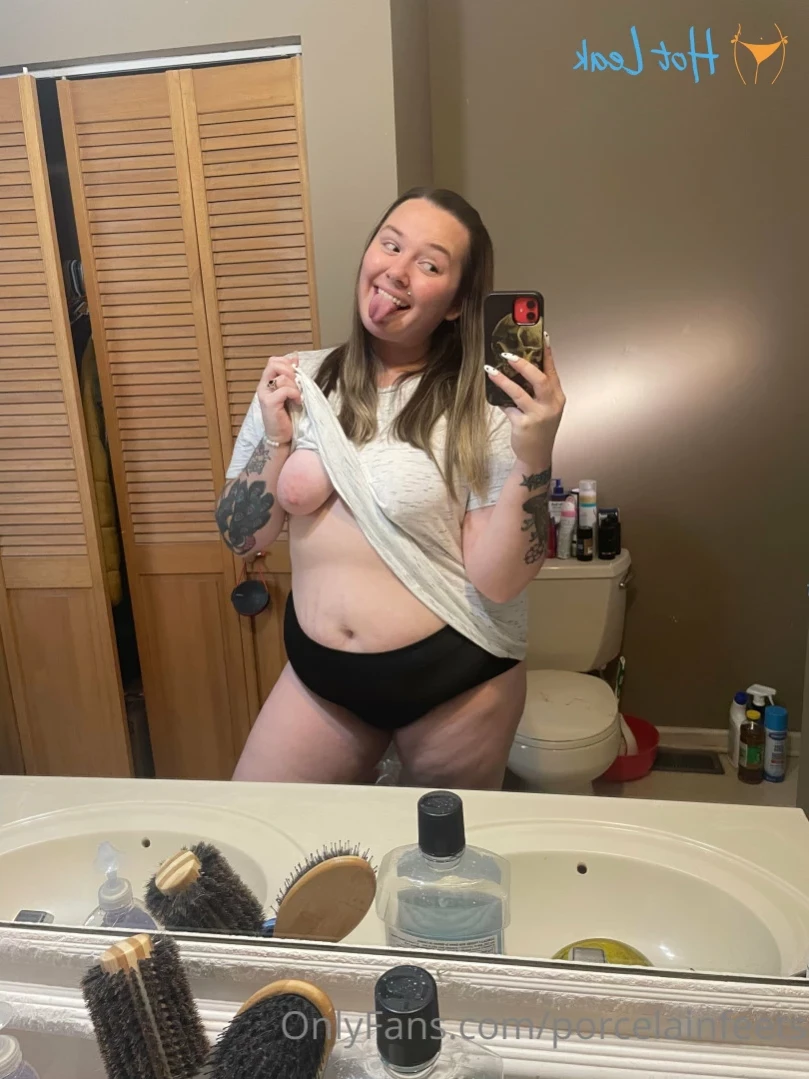 Porcelain Goddess [ porcelainfeets ] Onlyfans leaked photo 12272219 on Hotleaks.tv