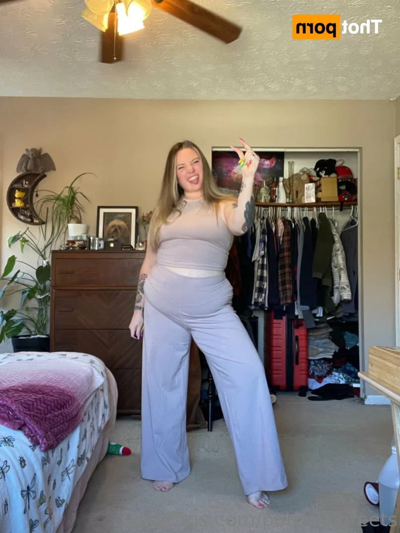 Porcelain Goddess [ porcelainfeets ] Onlyfans leaked photo 12272588 on Hotleaks.tv