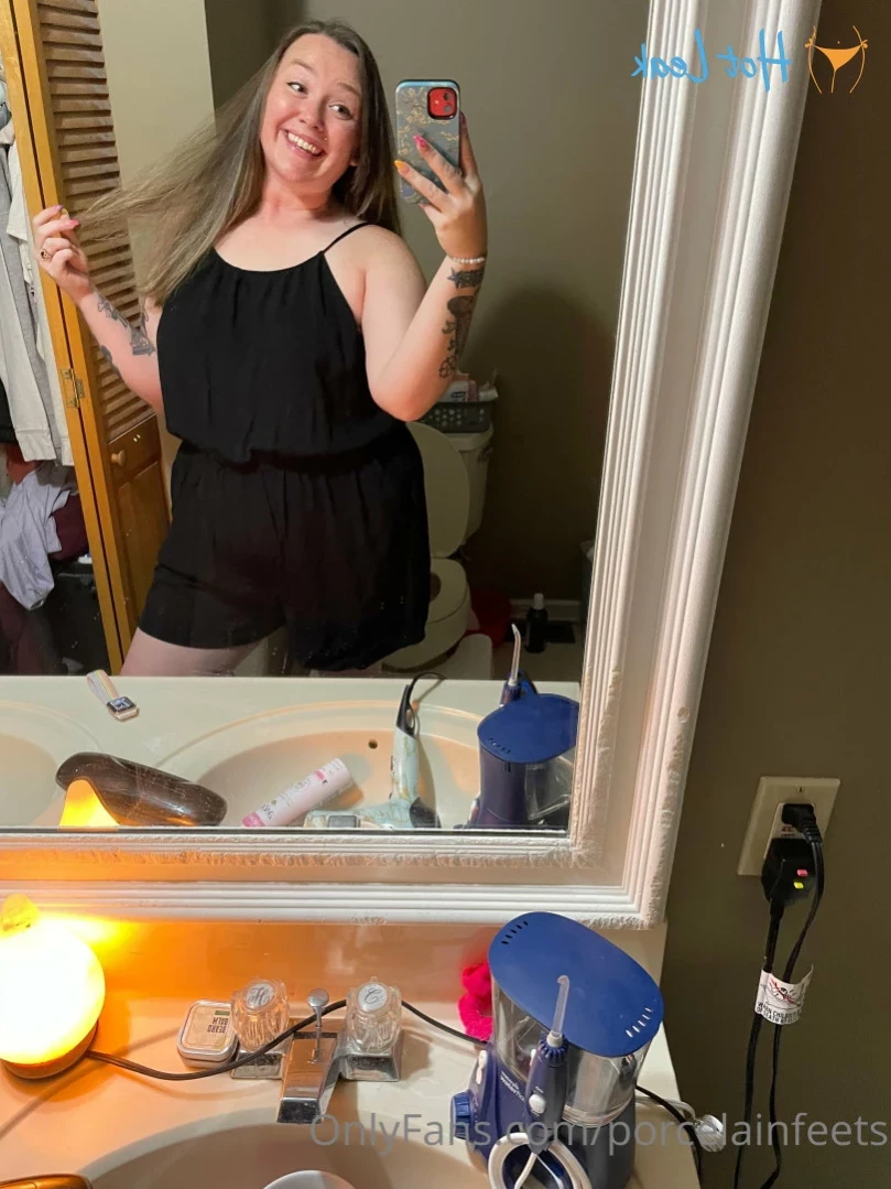 Porcelain Goddess [ porcelainfeets ] Onlyfans leaked photo 12284171 on Hotleaks.tv