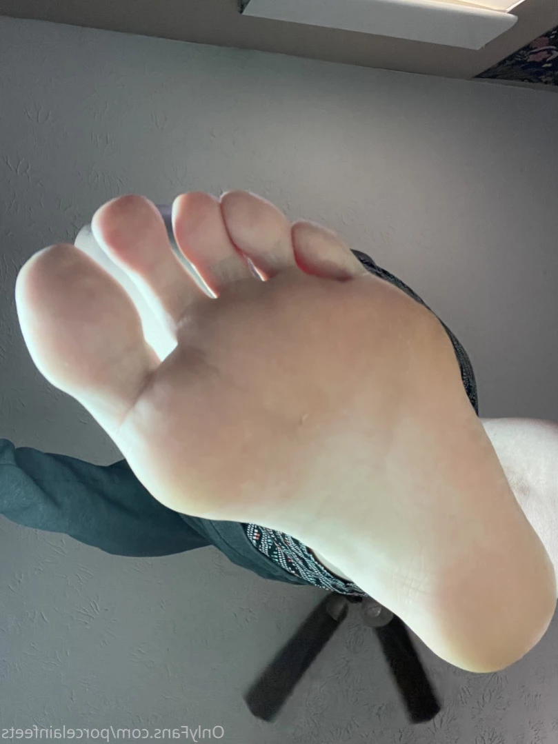 Porcelain Goddess [ porcelainfeets ] Onlyfans leaked photo 12284606 on Hotleaks.tv