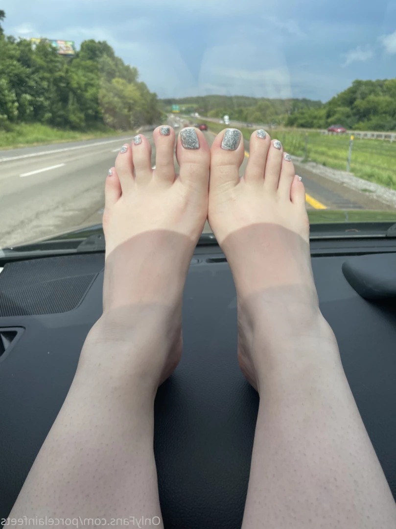 Porcelain Goddess [ porcelainfeets ] Onlyfans leaked photo 12285520 on Hotleaks.tv