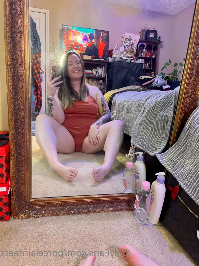 Porcelain Goddess [ porcelainfeets ] Onlyfans leaked photo 12568679 on Hotleaks.tv