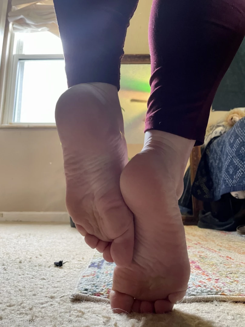 Porcelain Goddess [ porcelainfeets ] Onlyfans leaked photo 12845550 on Hotleaks.tv