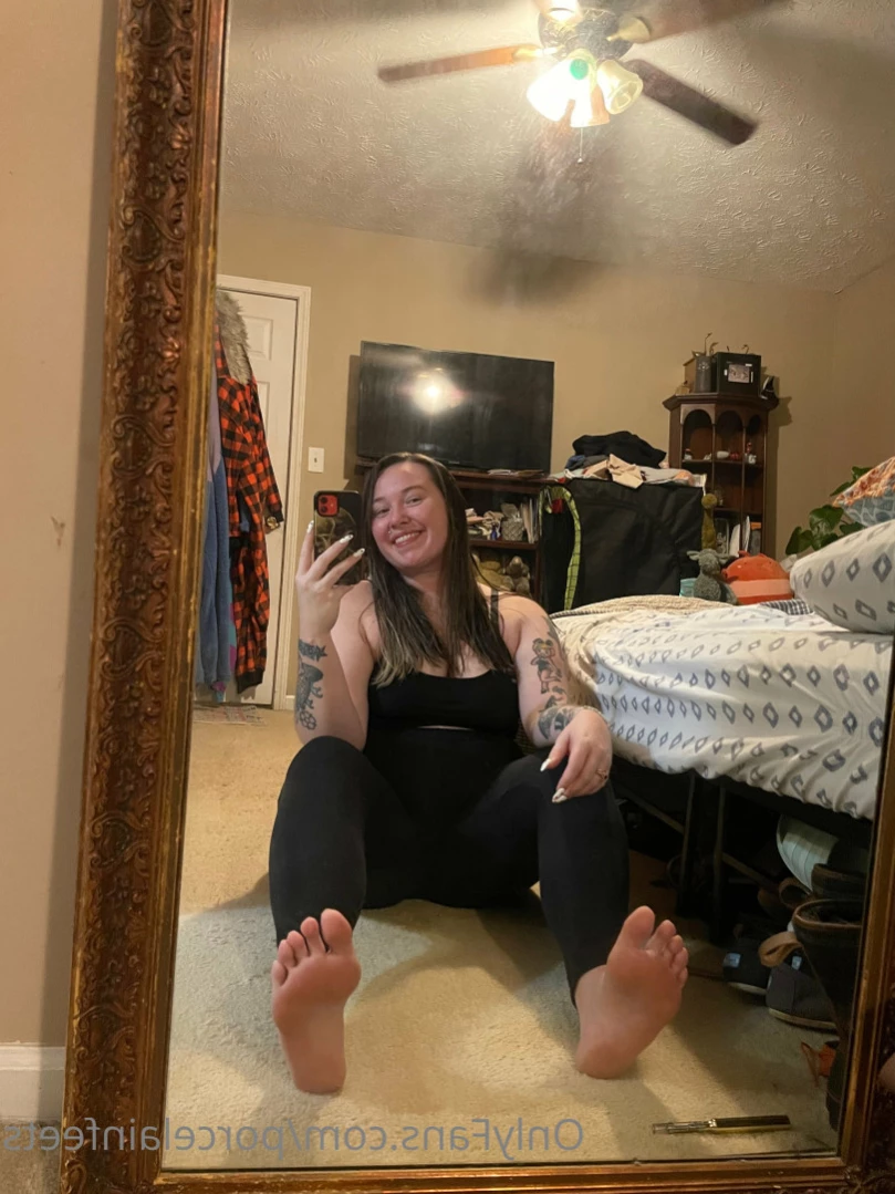 Porcelain Goddess [ porcelainfeets ] Onlyfans leaked photo 12923476 on Hotleaks.tv