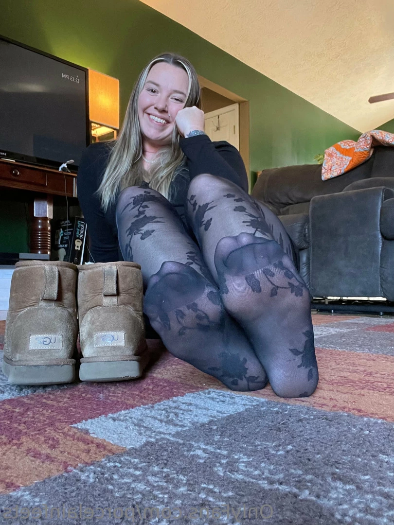 Porcelain Goddess [ porcelainfeets ] Onlyfans leaked photo 13267908 on Hotleaks.tv