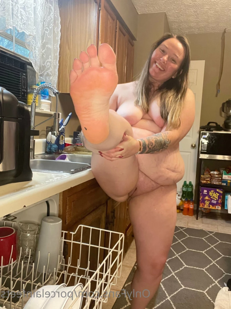 Porcelain Goddess [ porcelainfeets ] Onlyfans leaked photo 13274540 on Hotleaks.tv