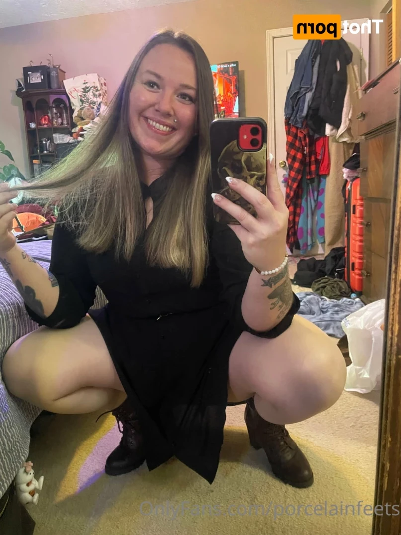 Porcelain Goddess [ porcelainfeets ] Onlyfans leaked photo 13459173 on Hotleaks.tv