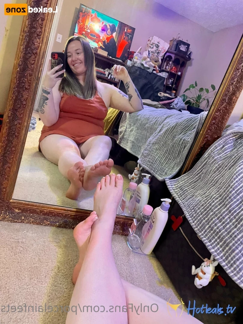 Porcelain Goddess [ porcelainfeets ] Onlyfans leaked photo 14118395 on Hotleaks.tv