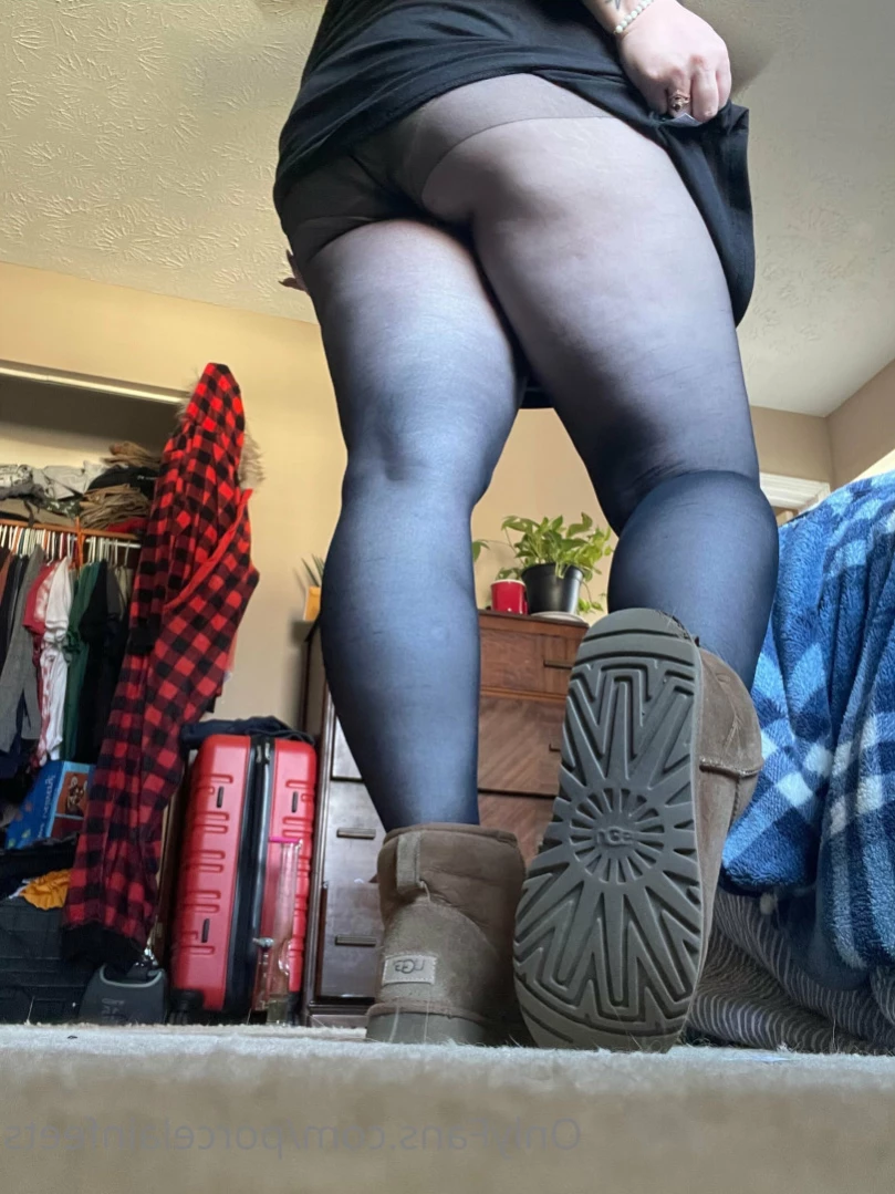 Porcelain Goddess [ porcelainfeets ] Onlyfans leaked photo 14822570 on Hotleaks.tv