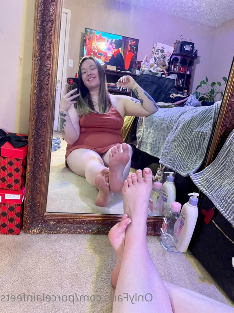 Porcelain Goddess [ porcelainfeets ] Onlyfans leaked photo 15625765 on Hotleaks.tv