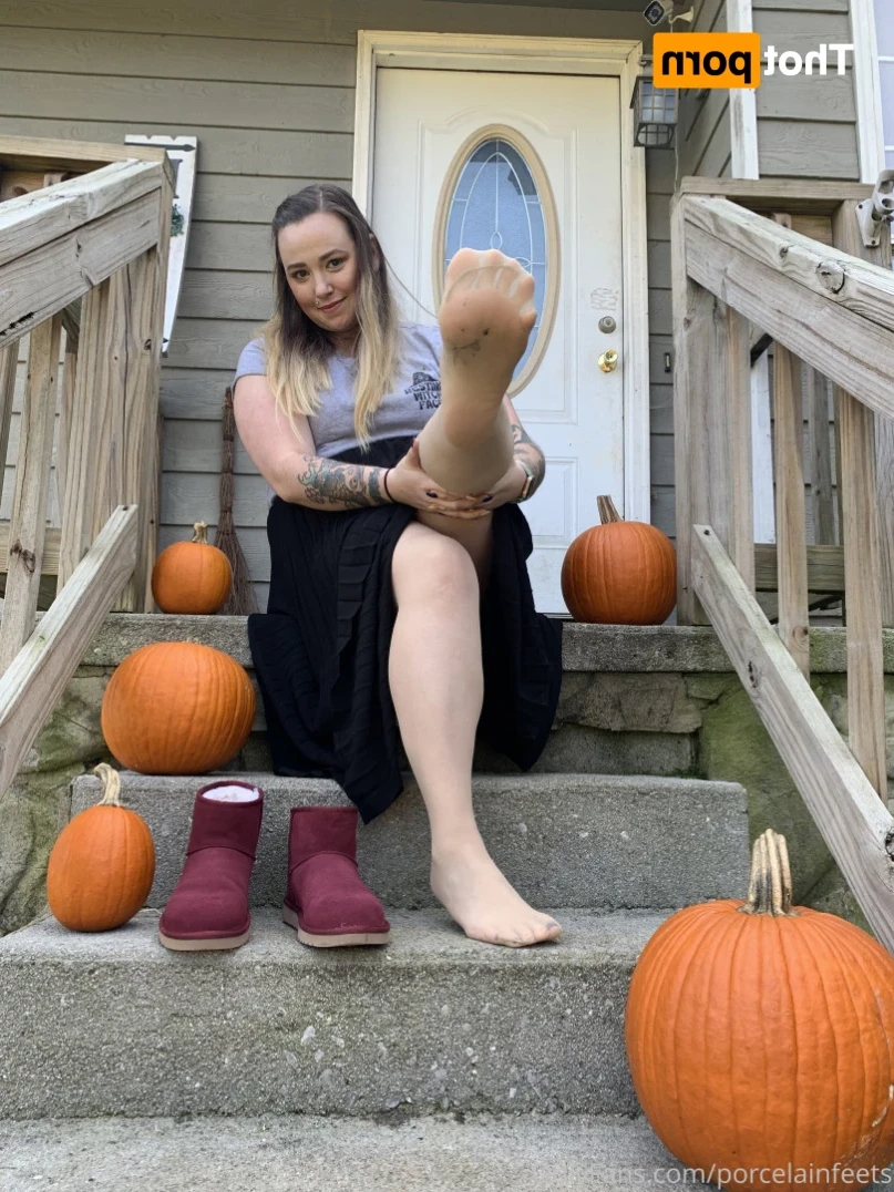 Porcelain Goddess [ porcelainfeets ] Onlyfans leaked photo 15949479 on Hotleaks.tv