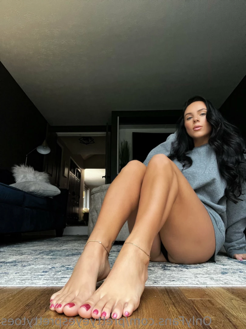 pretty everything✨ [ prettyeyesprettytoes ] Onlyfans leaked photo 14037639 on Hotleaks.tv