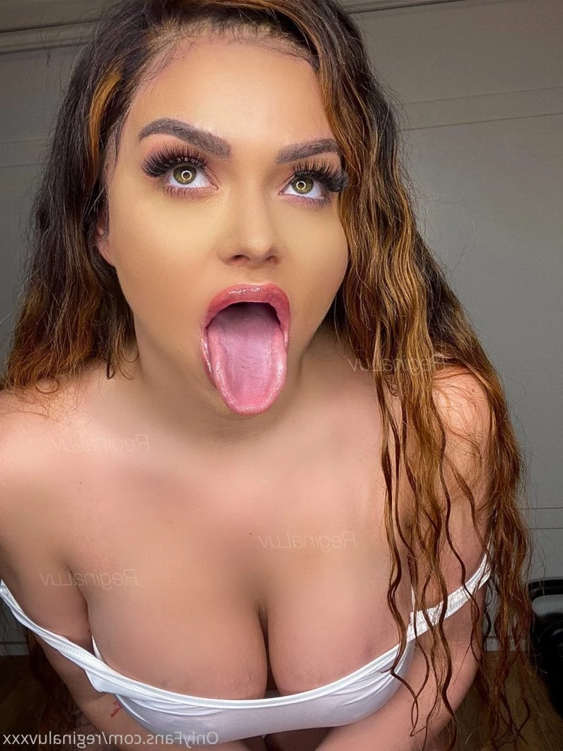 Emily Regina 🦄 READ MY BIO [ reginaluvxxx ] Onlyfans leaked photo 3749117 on Hotleaks.tv