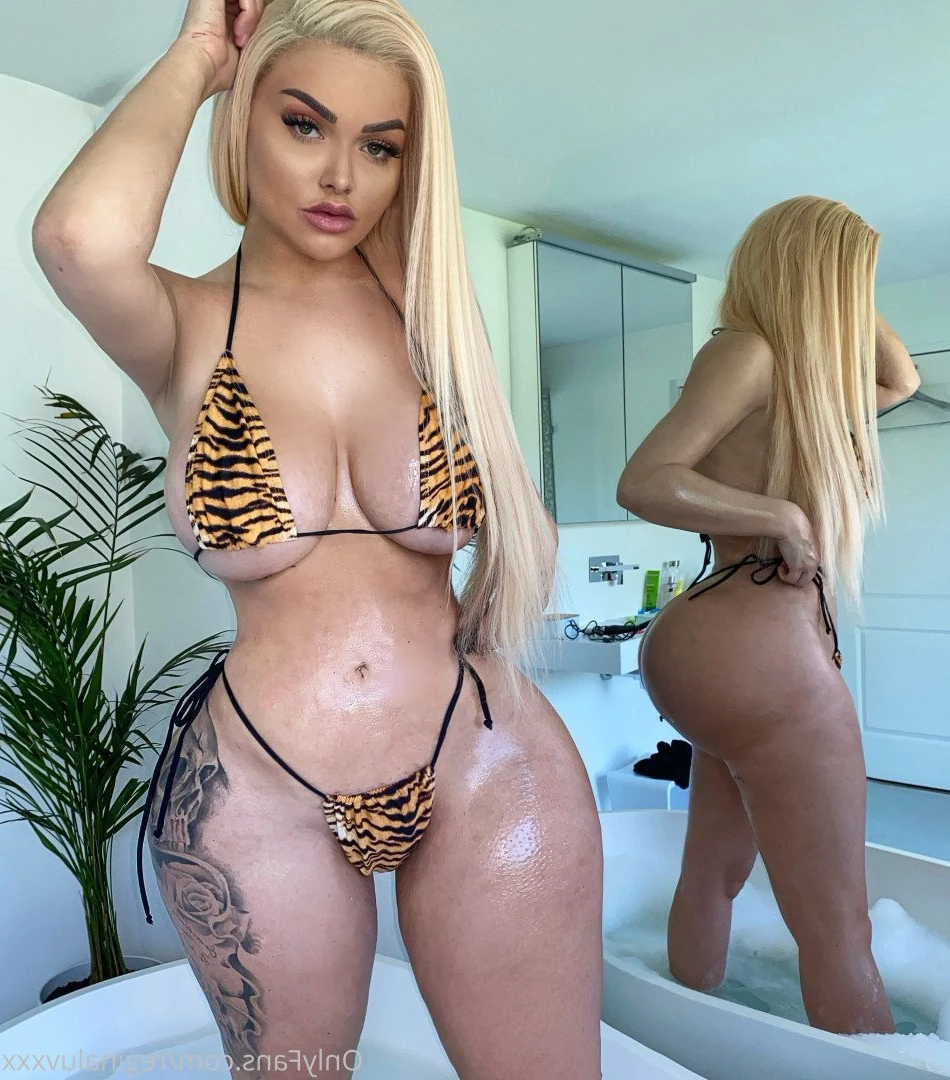 Emily Regina 🦄 READ MY BIO [ reginaluvxxx ] Onlyfans leaked photo 3755585 on Hotleaks.tv