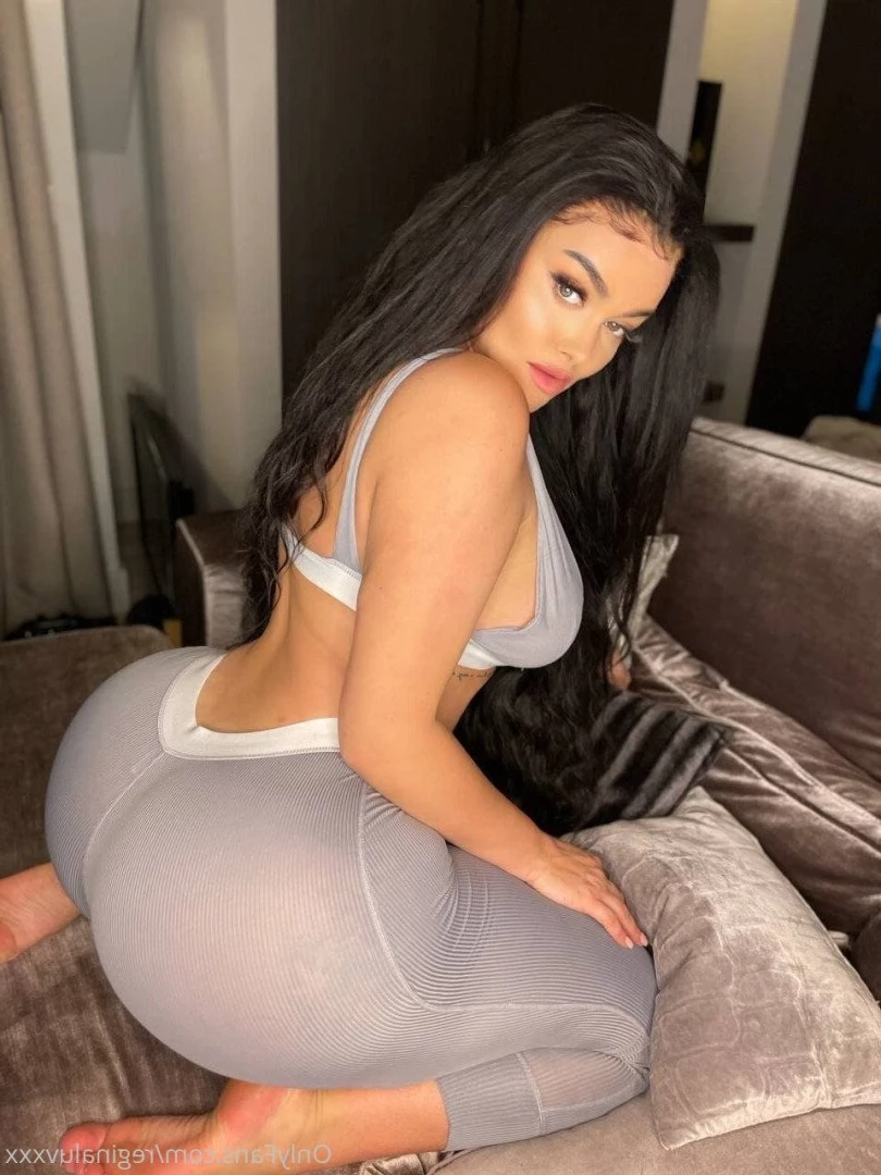 Emily Regina 🦄 READ MY BIO [ reginaluvxxx ] Onlyfans leaked photo 3789461 on Hotleaks.tv
