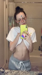 15738092