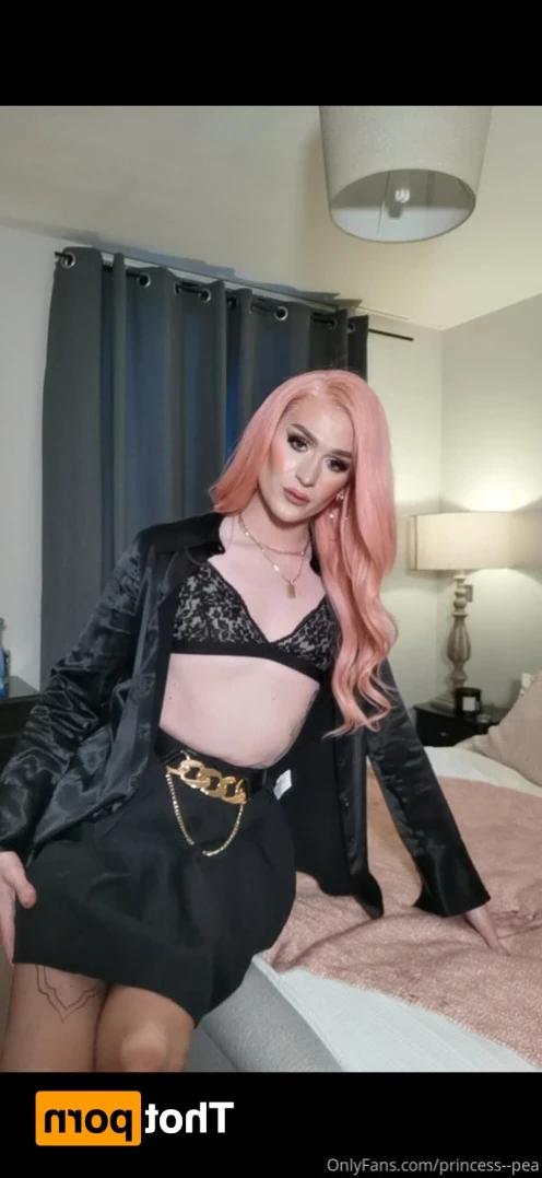 Mummy - Hung British TS [ urprincesspea ] Onlyfans leaked photo 13194077 on Hotleaks.tv