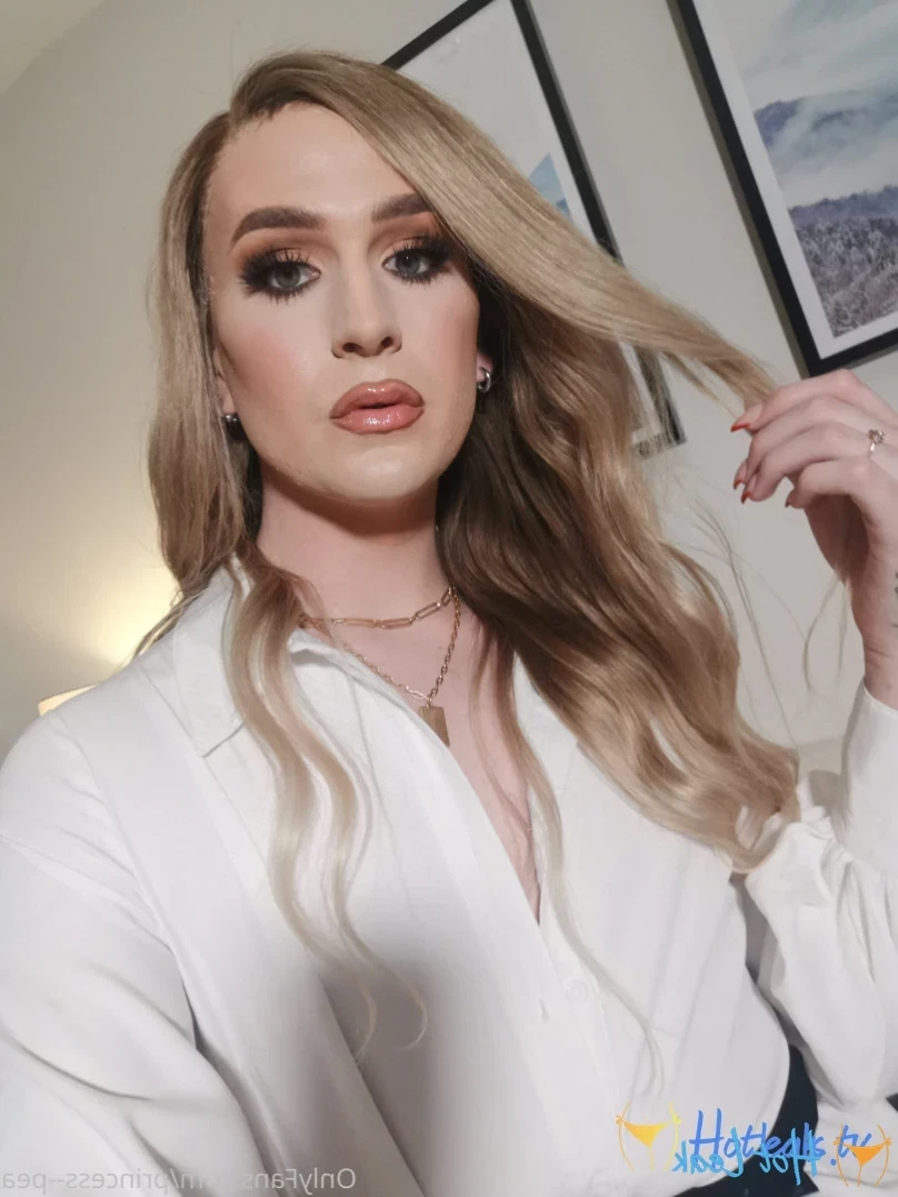 Mummy - Hung British TS [ urprincesspea ] Onlyfans leaked photo 13194126 on Hotleaks.tv