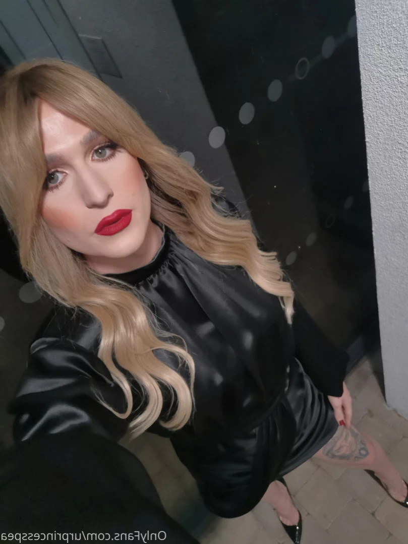 Mummy - Hung British TS [ urprincesspea ] Onlyfans leaked photo 13194835 on Hotleaks.tv