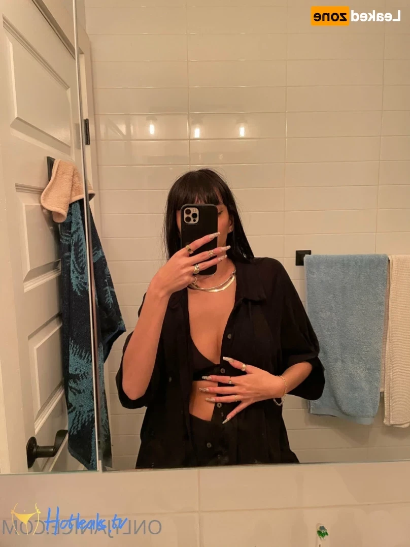 janice griffith [ rejaniced ] Onlyfans leaked photo 13863805 on Hotleaks.tv