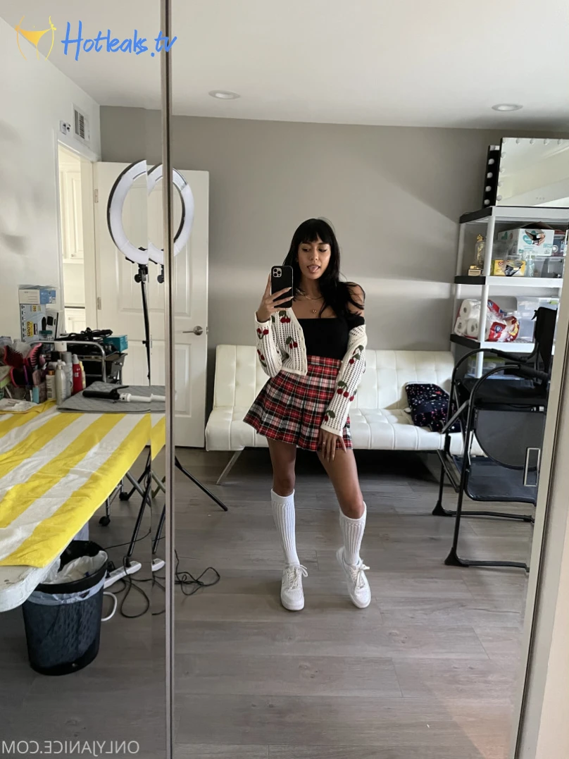 janice griffith [ rejaniced ] Onlyfans leaked photo 13864136 on Hotleaks.tv