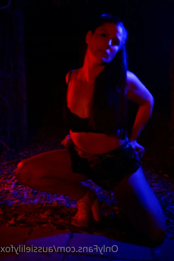 Aussie Lily Fox Perth [ aussielilyfox ] Onlyfans leaked photo 12342703 on Hotleaks.tv