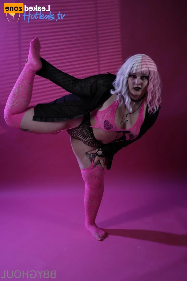 BabyGhOuLBuNda&lt;3&lt;3 [ babyghoulbunda ] Onlyfans leaked photo 14008230 on Hotleaks.tv