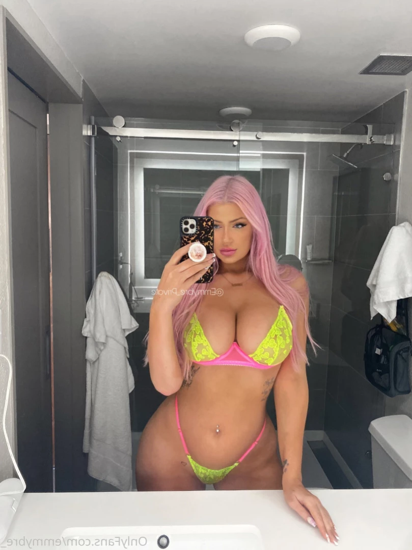 Emmy Bre [ emmybre_ ] Onlyfans leaked photo 11922322 on Hotleaks.tv