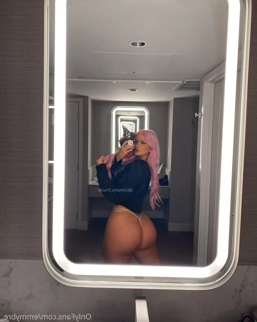 Emmy Bre [ emmybre_ ] Onlyfans leaked photo 13703537 on Hotleaks.tv