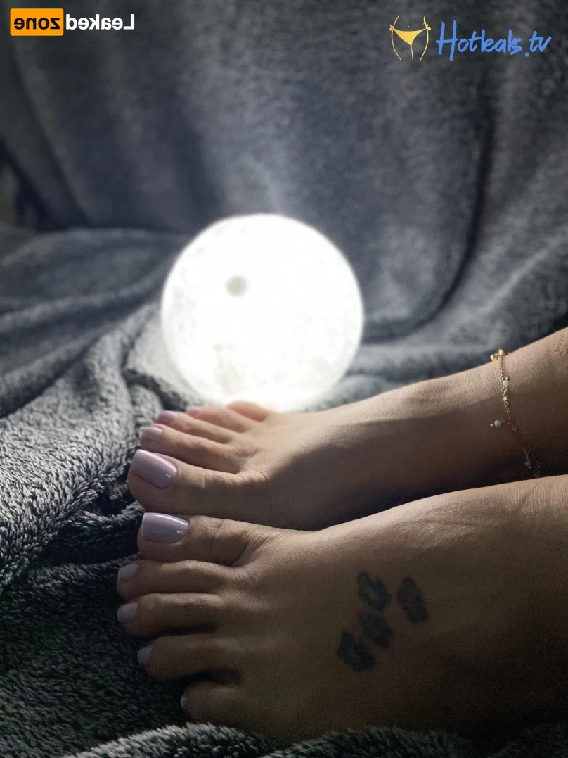 Tamtaum [ tamtaumfeet ] Onlyfans leaked photo 14006680 on Hotleaks.tv