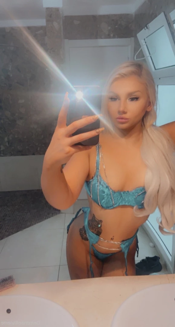 gemolive Onlyfans leaked photo 14104952 on Hotleaks.tv