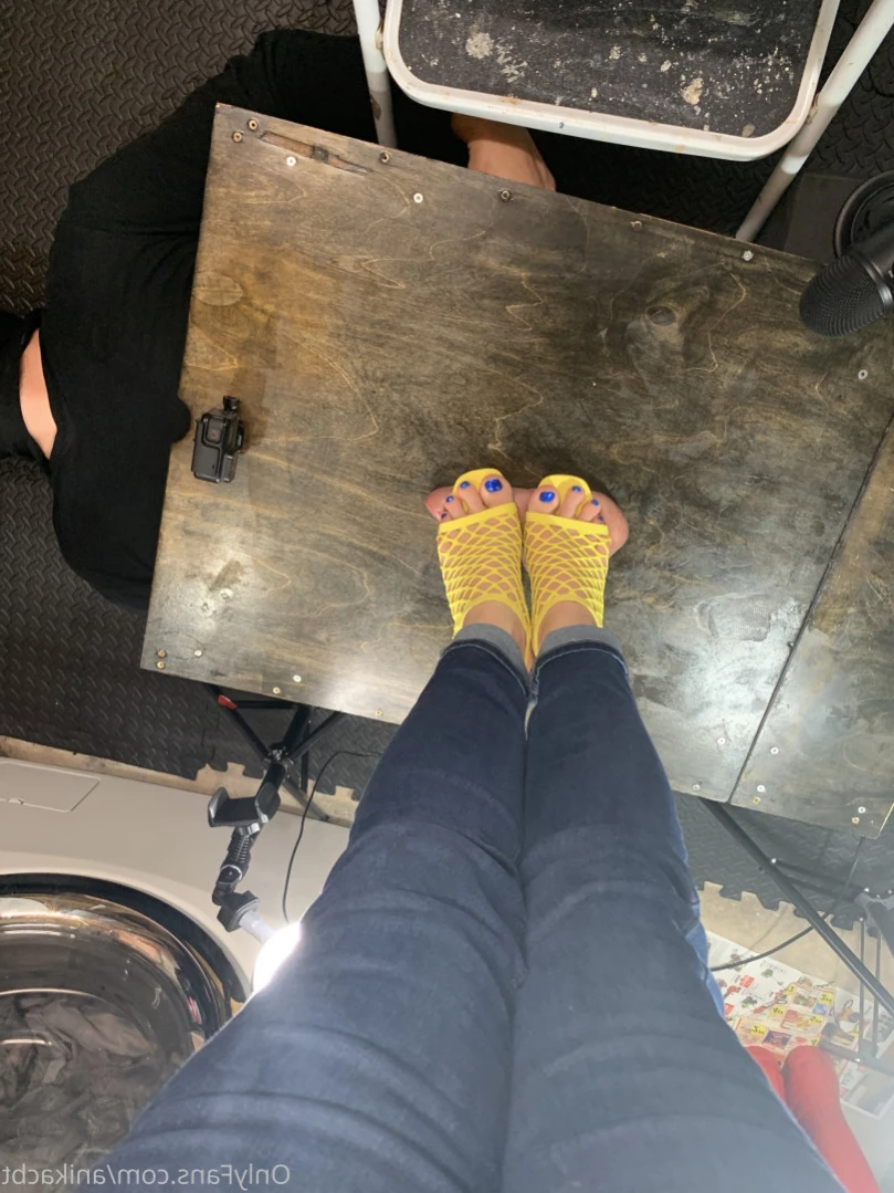 Cock &amp; Ball Trampling Girls [ cbtrampling ] Onlyfans leaked photo 12299567 on Hotleaks.tv