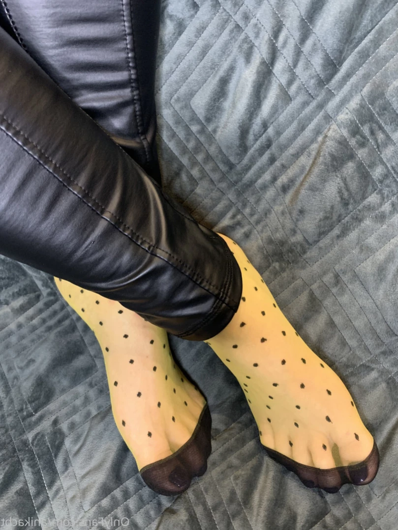 Cock &amp; Ball Trampling Girls [ cbtrampling ] Onlyfans leaked photo 13630138 on Hotleaks.tv