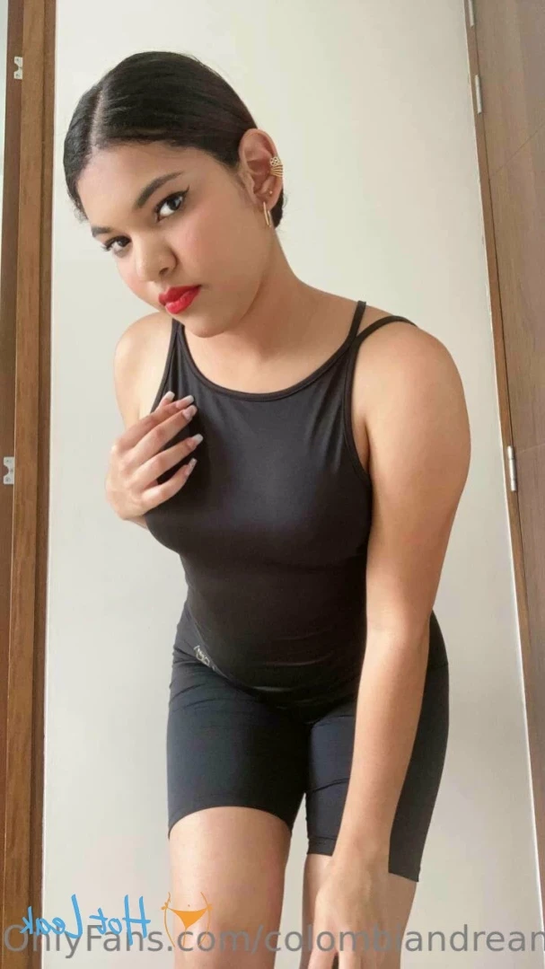 Valentina [ colombiandreamgirl18 ] Onlyfans leaked photo 12846867 on Hotleaks.tv