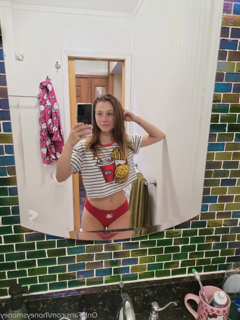 Princess ♡ Honey [ honeysmoney ] Onlyfans leaked photo 12334754 on Hotleaks.tv