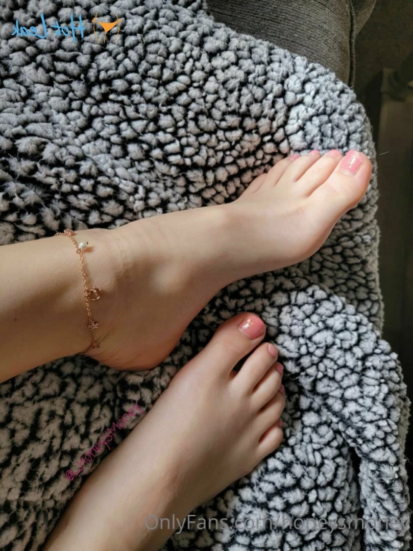 Princess ♡ Honey [ honeysmoney ] Onlyfans leaked photo 12800586 on Hotleaks.tv