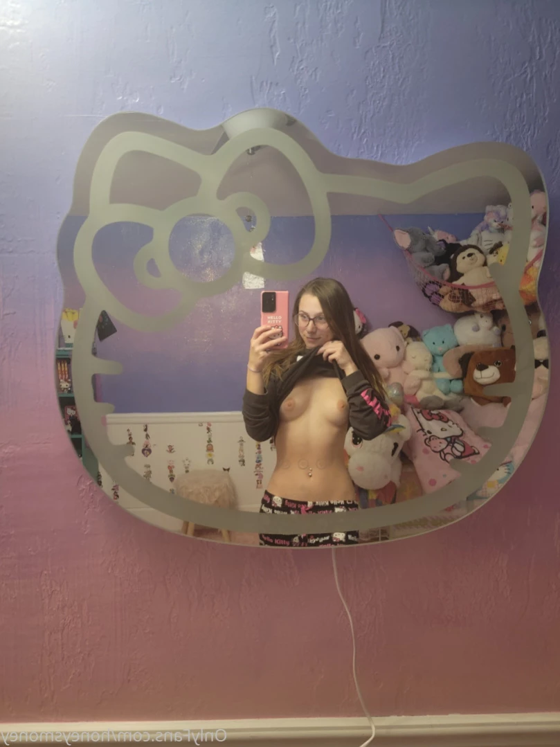 Princess ♡ Honey [ honeysmoney ] Onlyfans leaked photo 14150130 on Hotleaks.tv